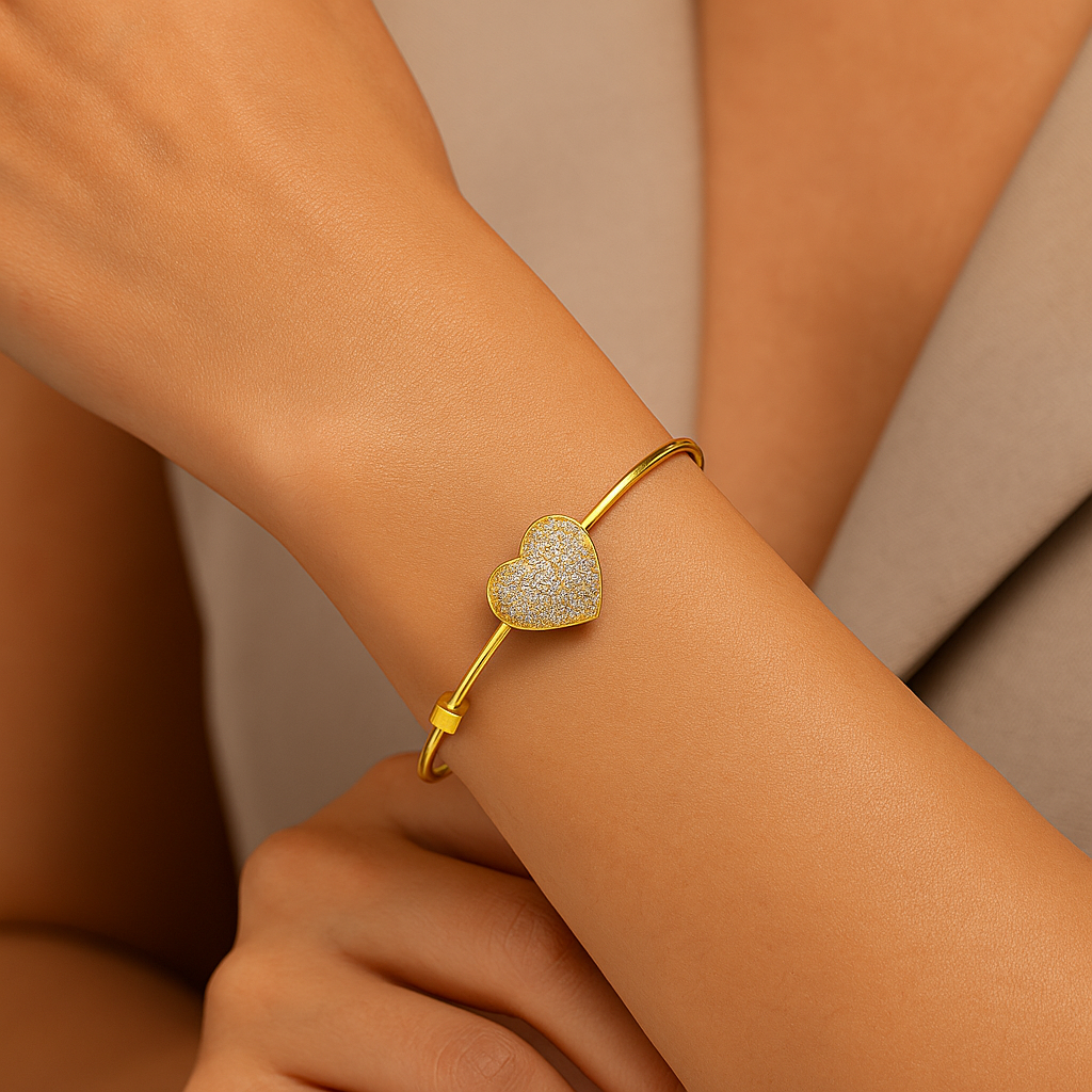 Elegant Gold-Plated Heart Bangle Bracelet – Adjustable Fashion Jewelry for Women