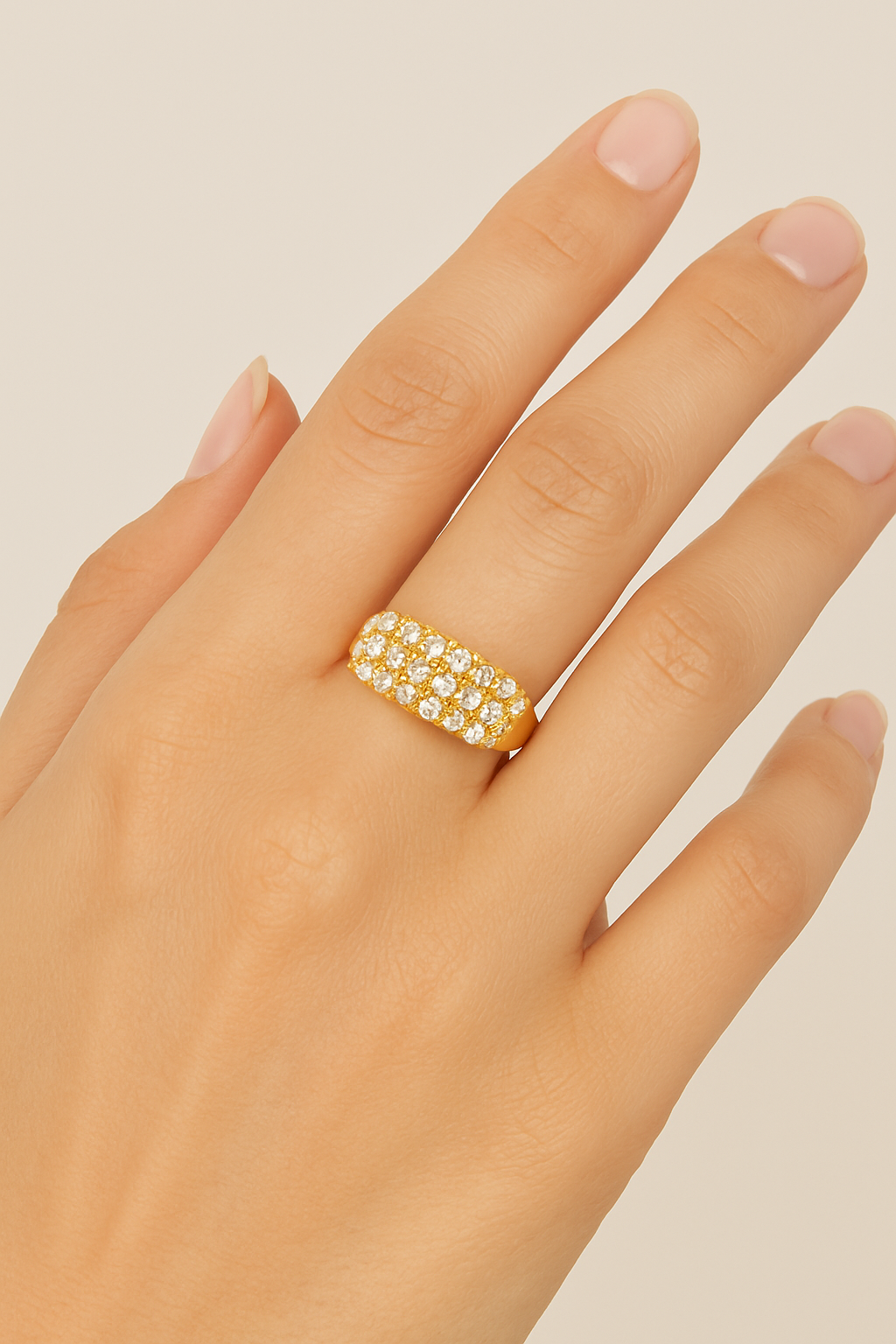 ✨ 18K Gold Plated Cluster Ring with Sparkling Cubic Zirconia Stones – Elegant Women’s Jewelry✨ 18K Gold Plated Cluster Ring with Sparkling Cubic Zirconia Stones – Elegant Women’s Jewelry