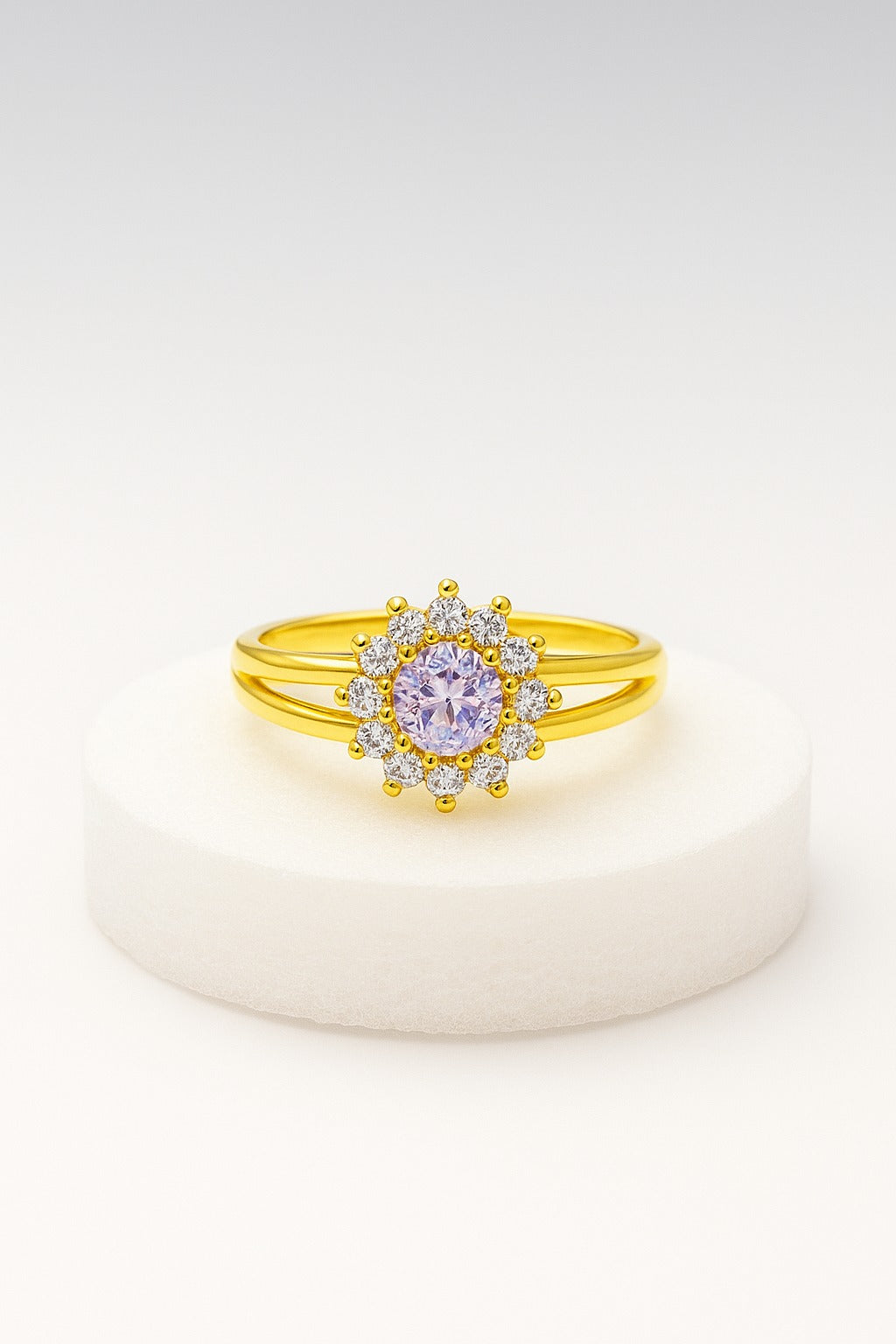 "Luxury Gold-Plated Halo Ring with Sparkling Round Cubic Zirconia – Adjustable Women’s Engagement & Party Jewelry"
