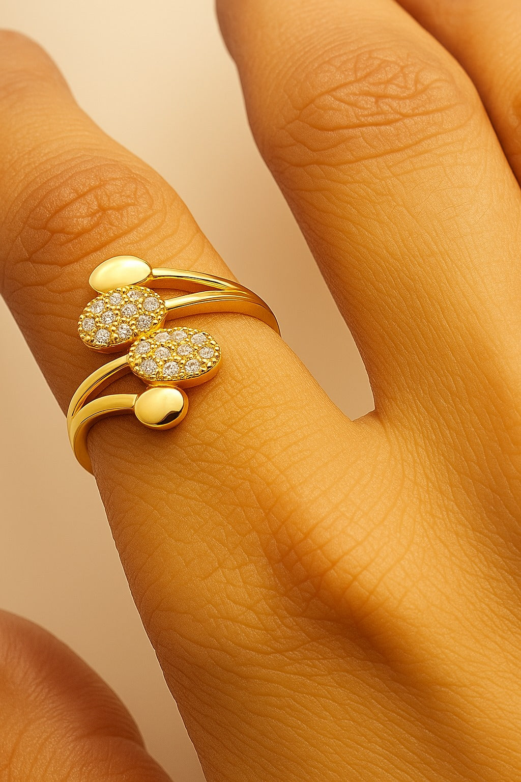 Elegant Triple Oval Gold Ring with Sparkling Crystals – Adjustable
